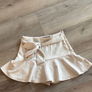 Zara Elegant Cream Skirt
